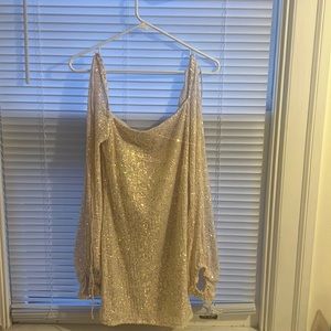 Chantelle Sequins Dress in Champagne Sparkle
